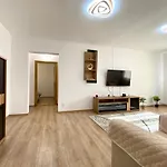 Kronstadt Apartment - Pet Friendly
