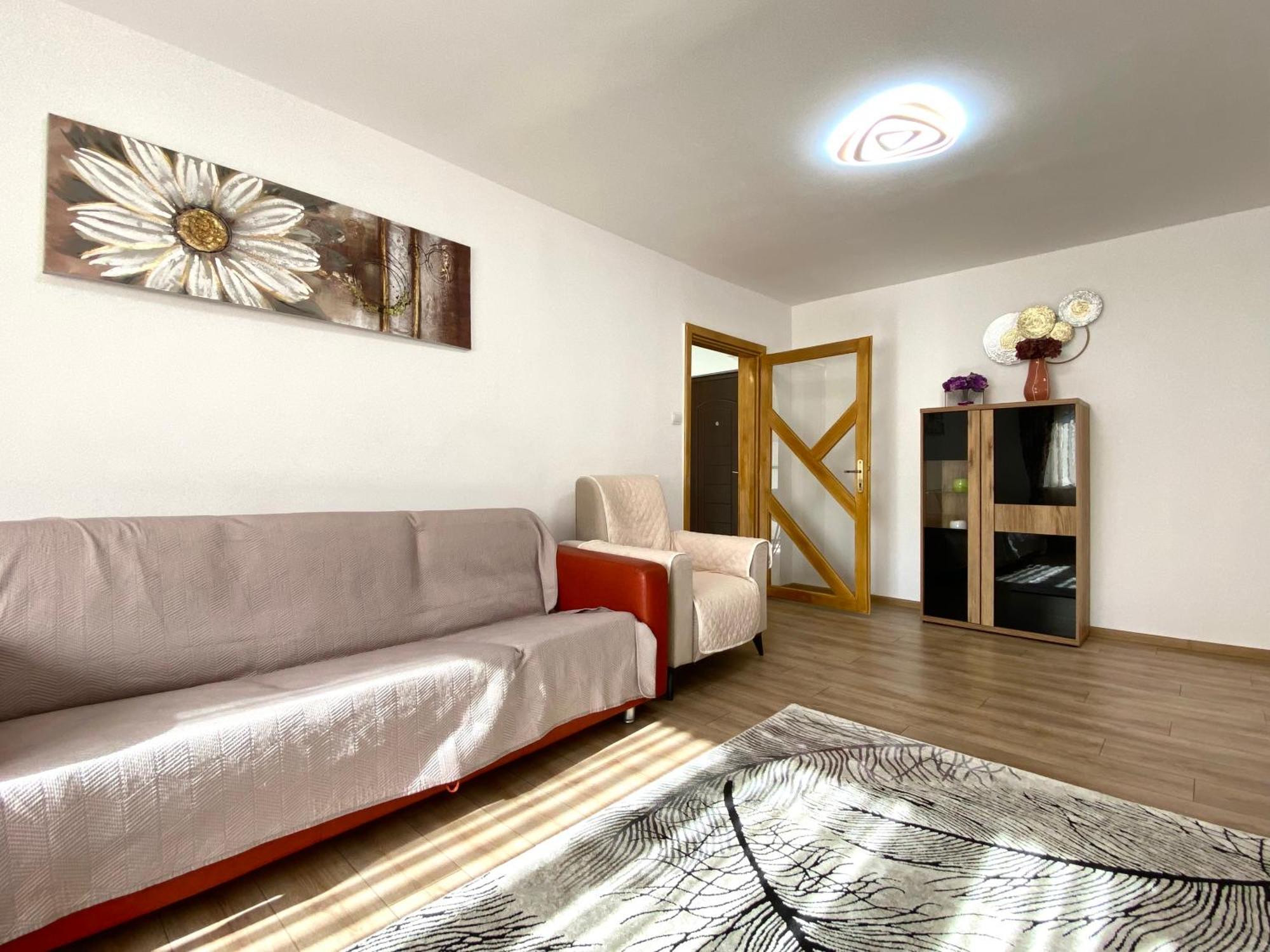 Kronstadt - Pet Friendly Apartment